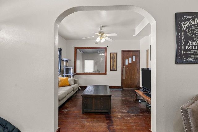 1897 E NEWBERRY STREET, Appleton, WI 54915