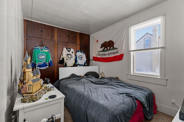 1897 E NEWBERRY STREET, Appleton, WI 54915