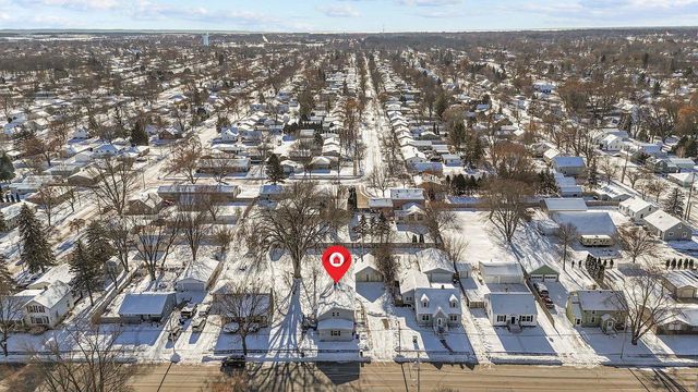 1897 E NEWBERRY STREET, Appleton, WI 54915