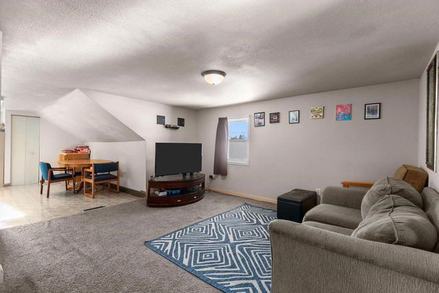 1897 E NEWBERRY STREET, Appleton, WI 54915