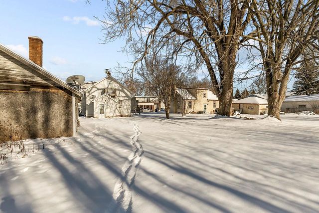 1897 E NEWBERRY STREET, Appleton, WI 54915