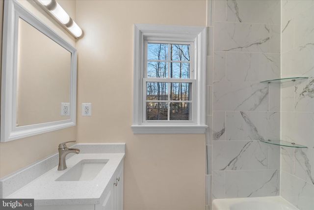 8016 STILLBROOKE RD, Manassas, VA 20112