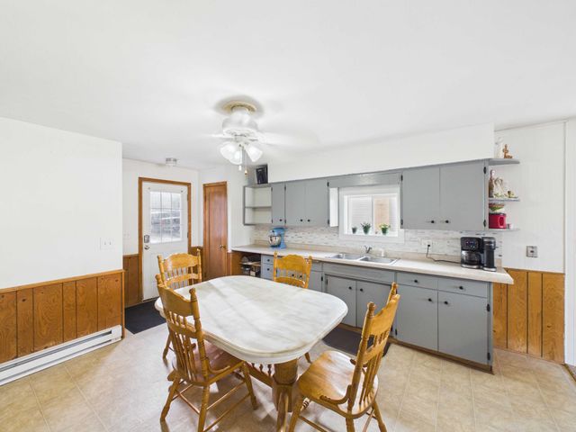 900 4th Street, Holdingford, MN 56340