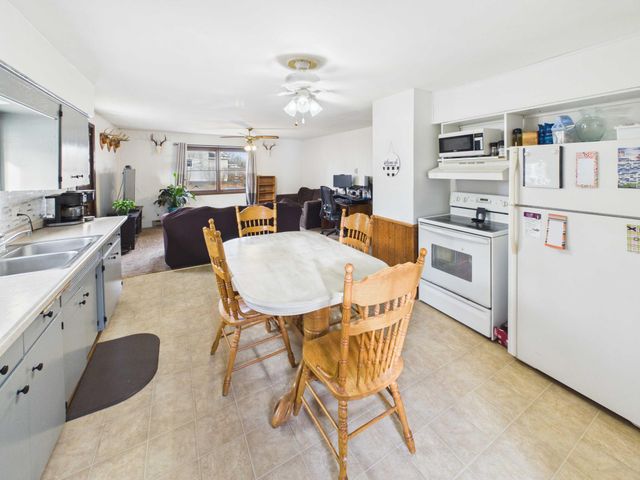 900 4th Street, Holdingford, MN 56340