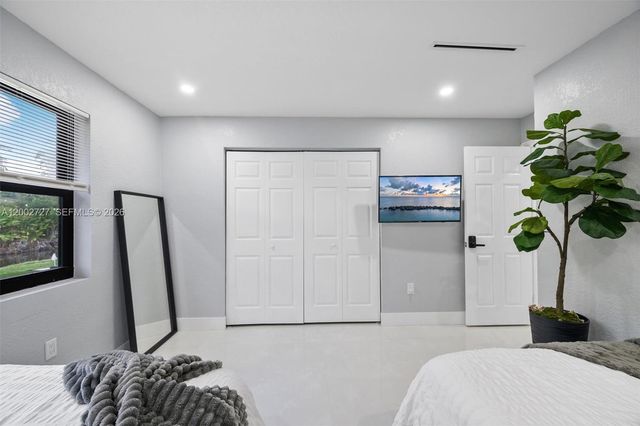 14760 S Spur Dr, Miami, FL 33161