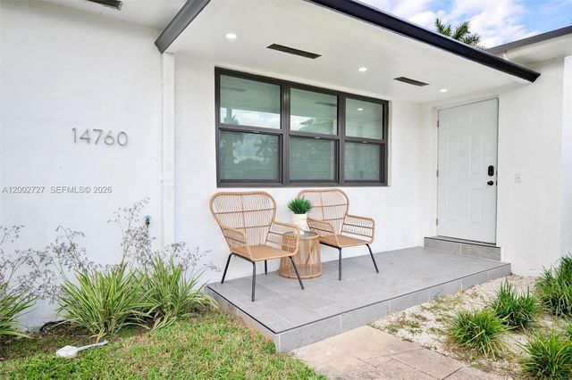 14760 S Spur Dr, Miami, FL 33161