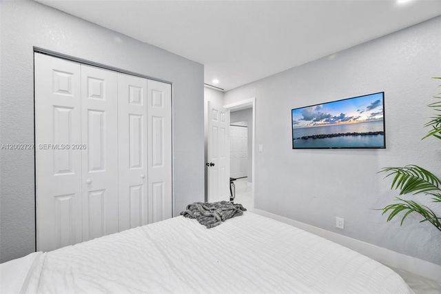 14760 S Spur Dr, Miami, FL 33161