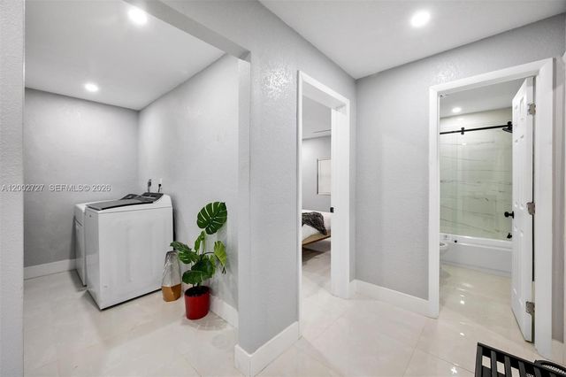 14760 S Spur Dr, Miami, FL 33161