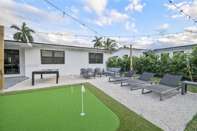 14760 S Spur Dr, Miami, FL 33161