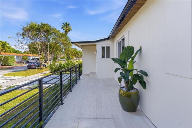 1971 SW 33rd Ave, Miami, FL 33145