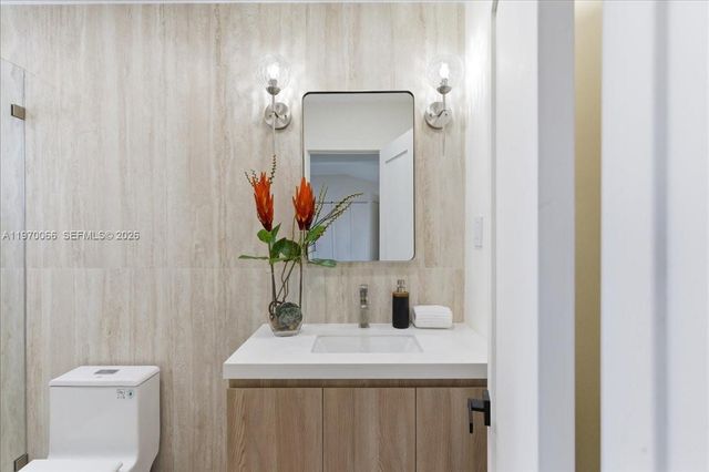 1971 SW 33rd Ave, Miami, FL 33145