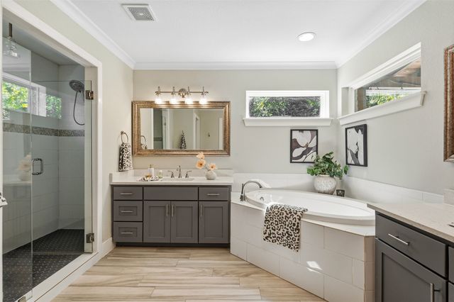 3709 Wildwood Road, Fort Worth, TX 76107