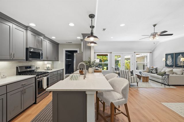 3709 Wildwood Road, Fort Worth, TX 76107