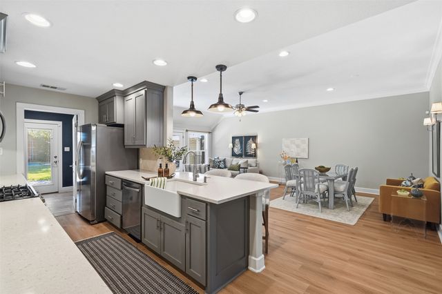 3709 Wildwood Road, Fort Worth, TX 76107