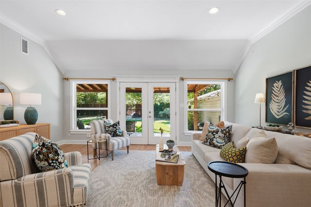 3709 Wildwood Road, Fort Worth, TX 76107