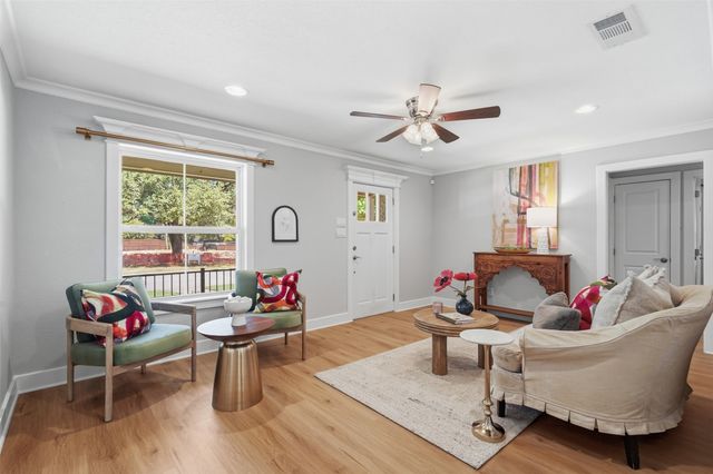 3709 Wildwood Road, Fort Worth, TX 76107