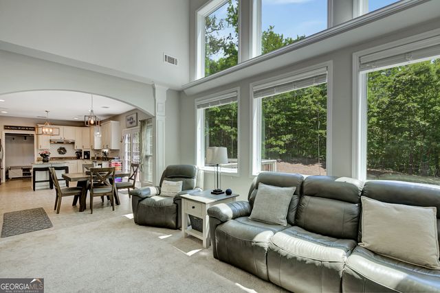 381 Rosebay Lane, Sharpsburg, GA 30277