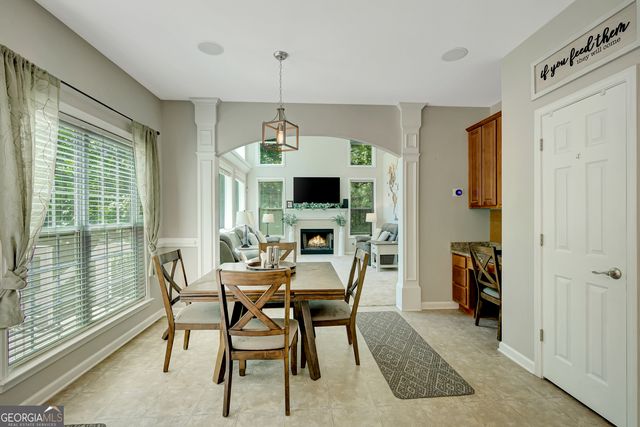 381 Rosebay Lane, Sharpsburg, GA 30277