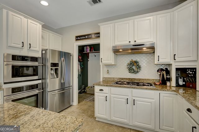 381 Rosebay Lane, Sharpsburg, GA 30277