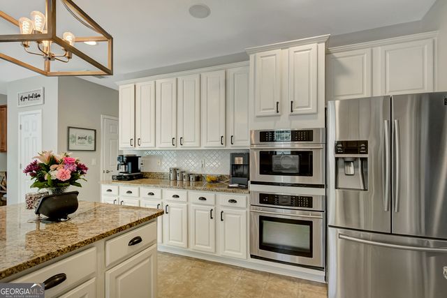 381 Rosebay Lane, Sharpsburg, GA 30277