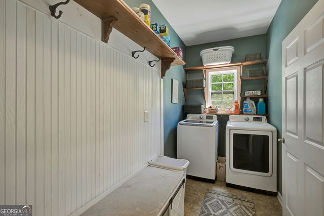 381 Rosebay Lane, Sharpsburg, GA 30277