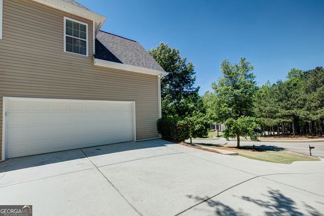 381 Rosebay Lane, Sharpsburg, GA 30277