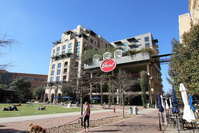 808 E Carson St Unit 103, San Antonio, TX 78208