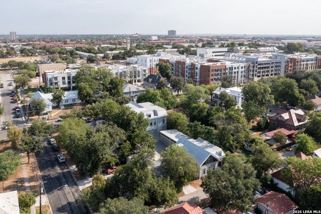808 E Carson St Unit 103, San Antonio, TX 78208