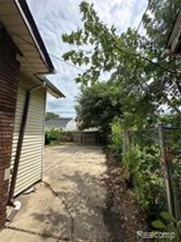 12786 Mendota Street, Detroit, MI 48238