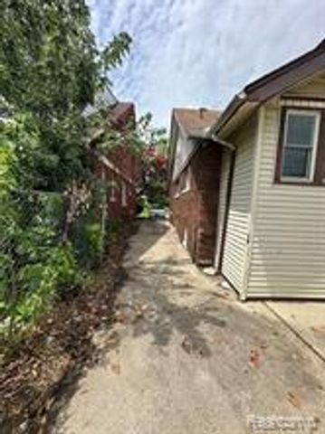 12786 Mendota Street, Detroit, MI 48238