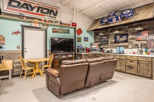 59 Shawnee, Whitesboro, TX 76273