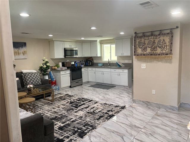 6764 Chadbourne Avenue A, Riverside, CA 92505