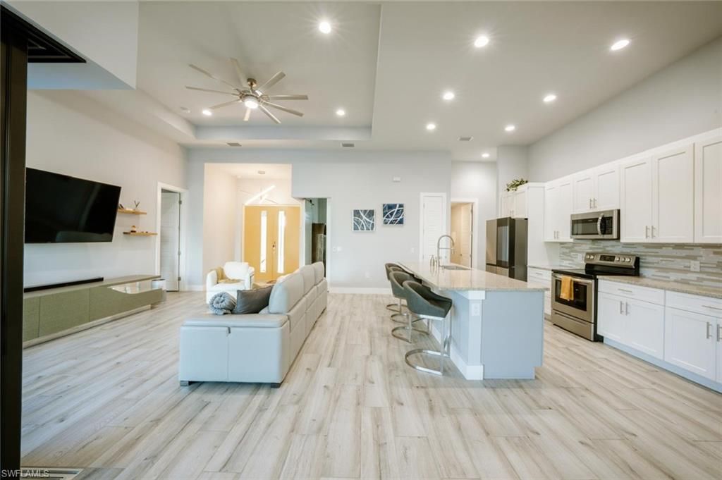 333 SW 31st AVE, CAPE CORAL, FL 33991 — photo 3