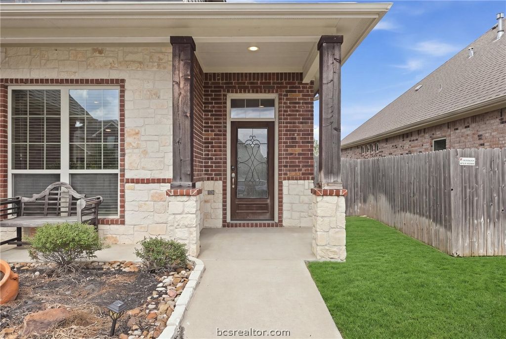 2612 Portland Avenue, College Station, TX 77845 — photo 2