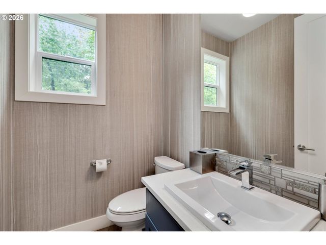 9629 Sw 18TH Pl, Portland, OR 97219