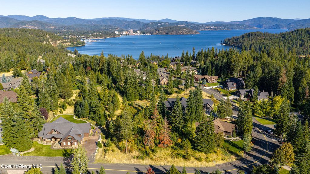 3915 W Cielo View CT, Coeur d'Alene, ID 83814 photo 2