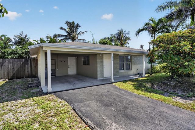 101 E Beverly Road E, Jupiter, FL 33469