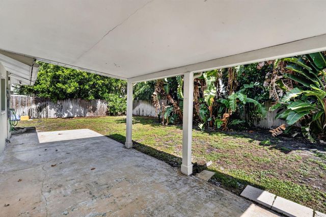 101 E Beverly Road E, Jupiter, FL 33469
