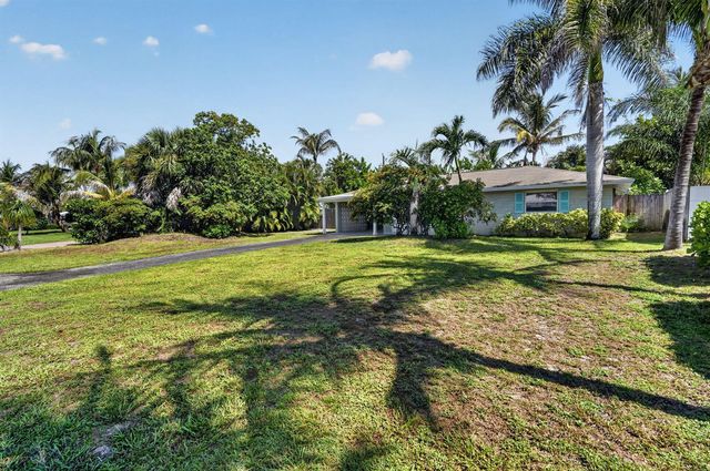 101 E Beverly Road E, Jupiter, FL 33469