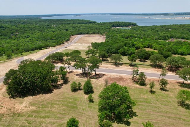 63 S Cresent Drive, Pottsboro, TX 75076