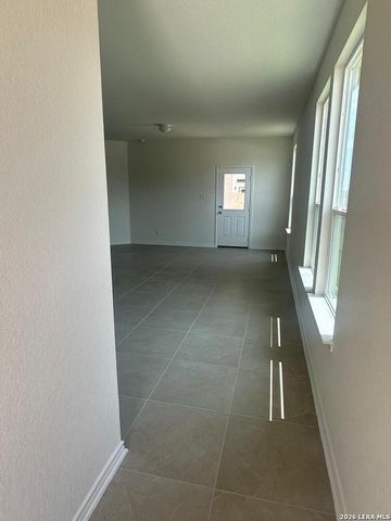 7806 Rock Wren Fall, San Antonio, TX 78253