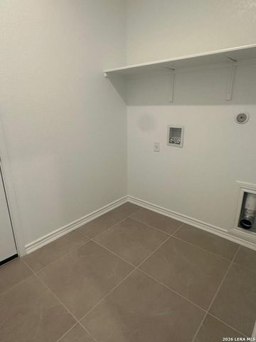7806 Rock Wren Fall, San Antonio, TX 78253