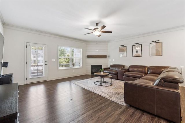 421 STOVALL Place, Woodstock, GA 30188