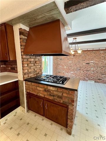 128 Washburn Drive, Dewitt, NY 13057