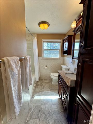 128 Washburn Drive, Dewitt, NY 13057