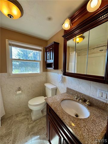 128 Washburn Drive, Dewitt, NY 13057
