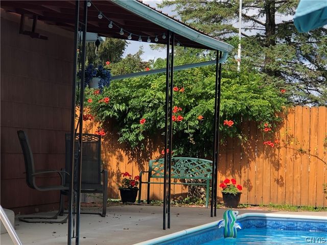 128 Washburn Drive, Dewitt, NY 13057
