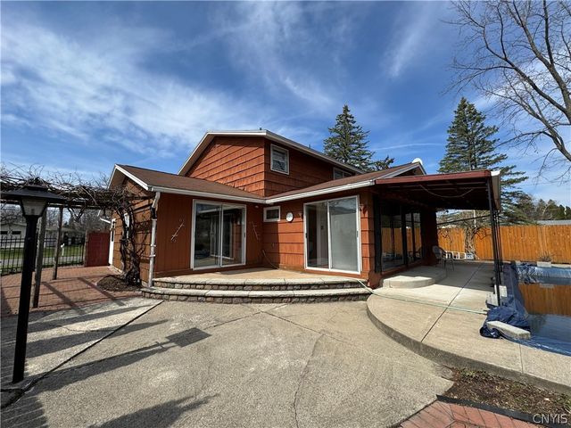 128 Washburn Drive, Dewitt, NY 13057