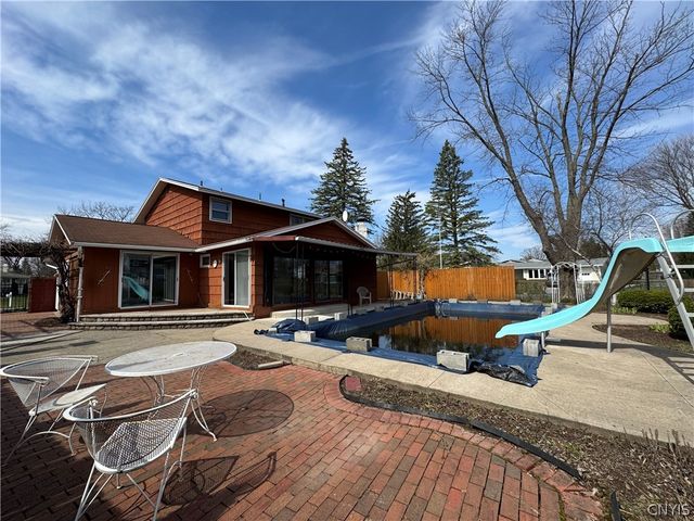 128 Washburn Drive, Dewitt, NY 13057