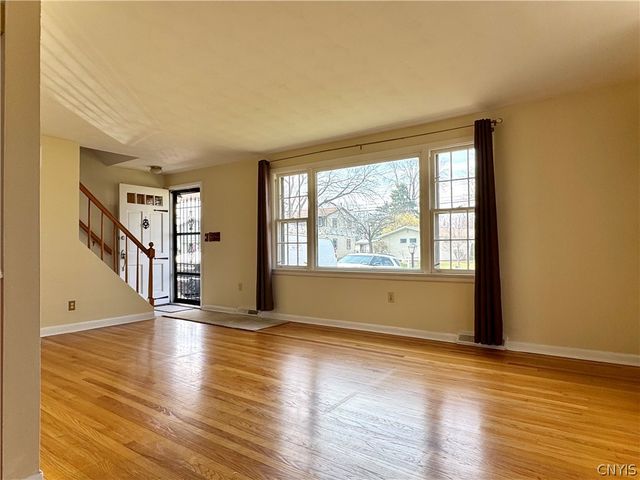 128 Washburn Drive, Dewitt, NY 13057